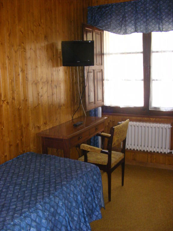 Hotel Europa Les Pokoj fotografie