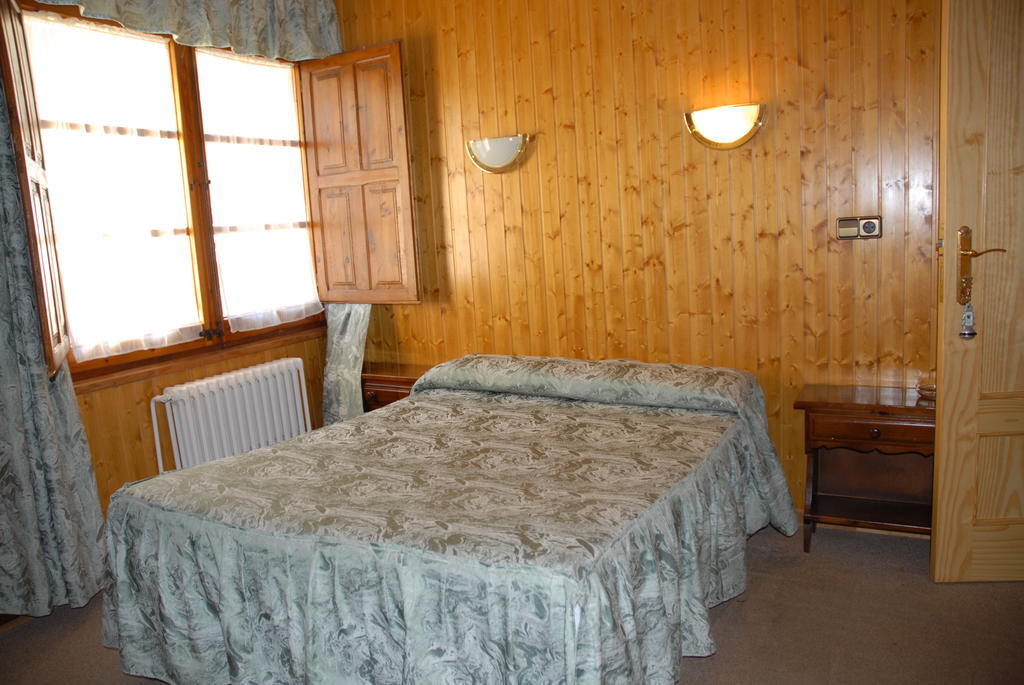 Hotel Europa Les Pokoj fotografie