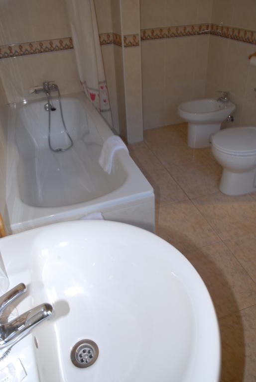 Hotel Europa Les Pokoj fotografie